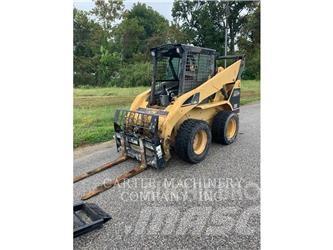 CAT 252 Ładowarki burtowe
