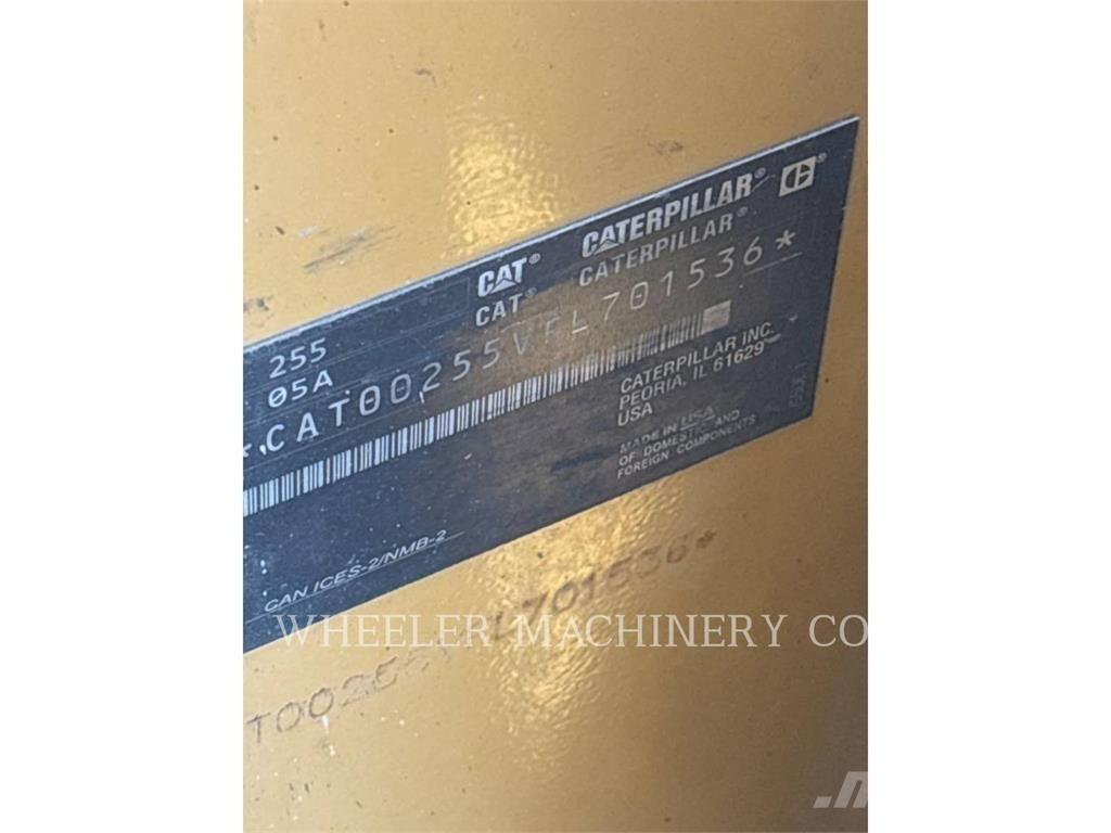 CAT 255 C3HF Ładowarki gąsienicowe