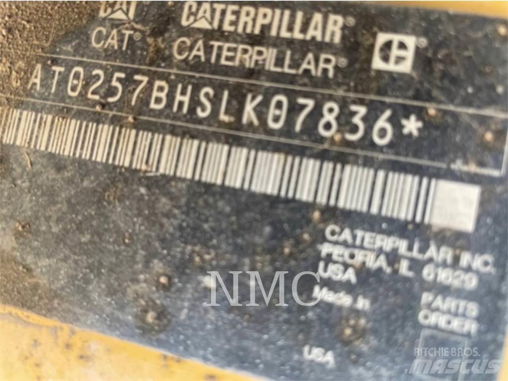 CAT 257B2 Ładowarki burtowe