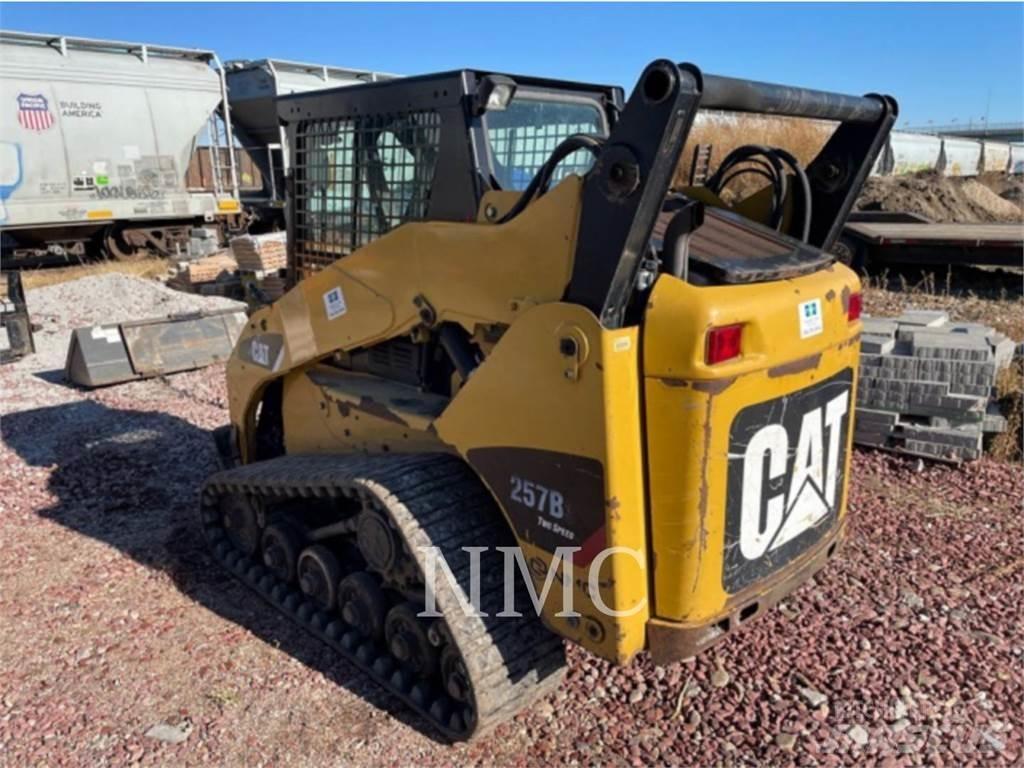 CAT 257B3 Ładowarki burtowe