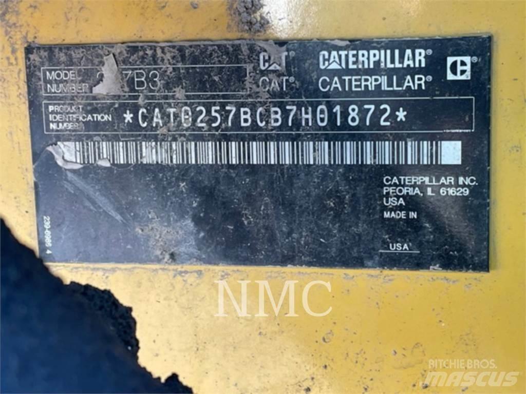 CAT 257B3 Ładowarki burtowe