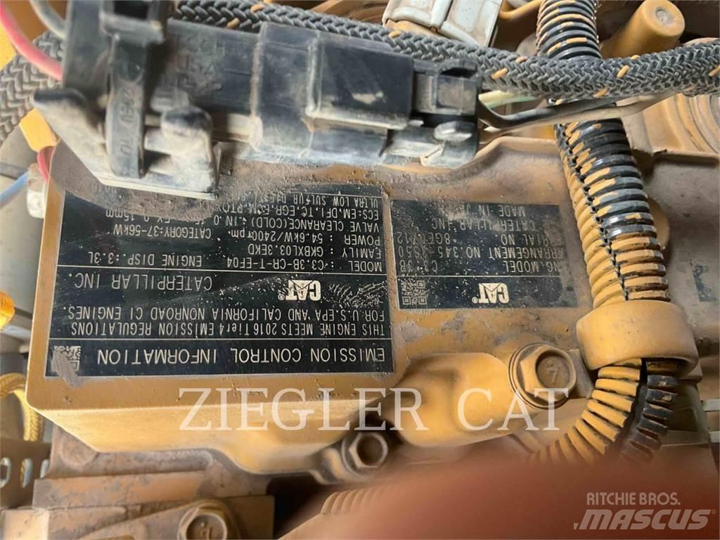 CAT 257D Ładowarki gąsienicowe