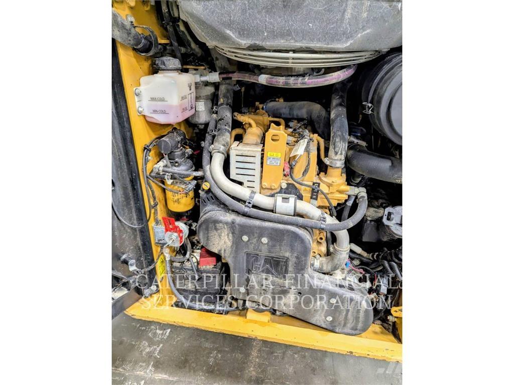 CAT 259D3 Ładowarki gąsienicowe