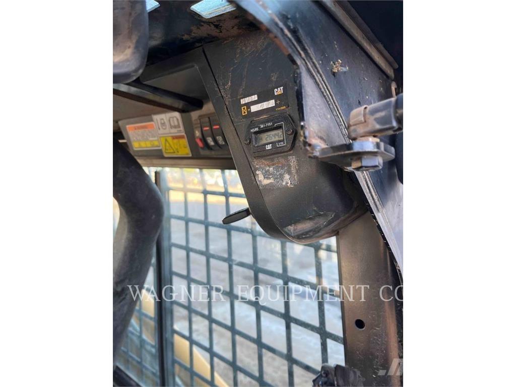 CAT 262B Ładowarki burtowe