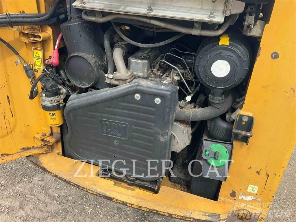 CAT 262C Ładowarki burtowe