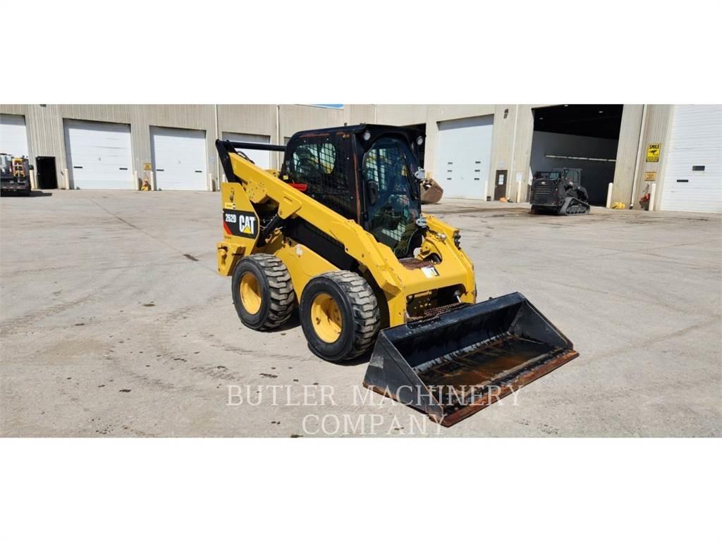 CAT 262D Ładowarki burtowe