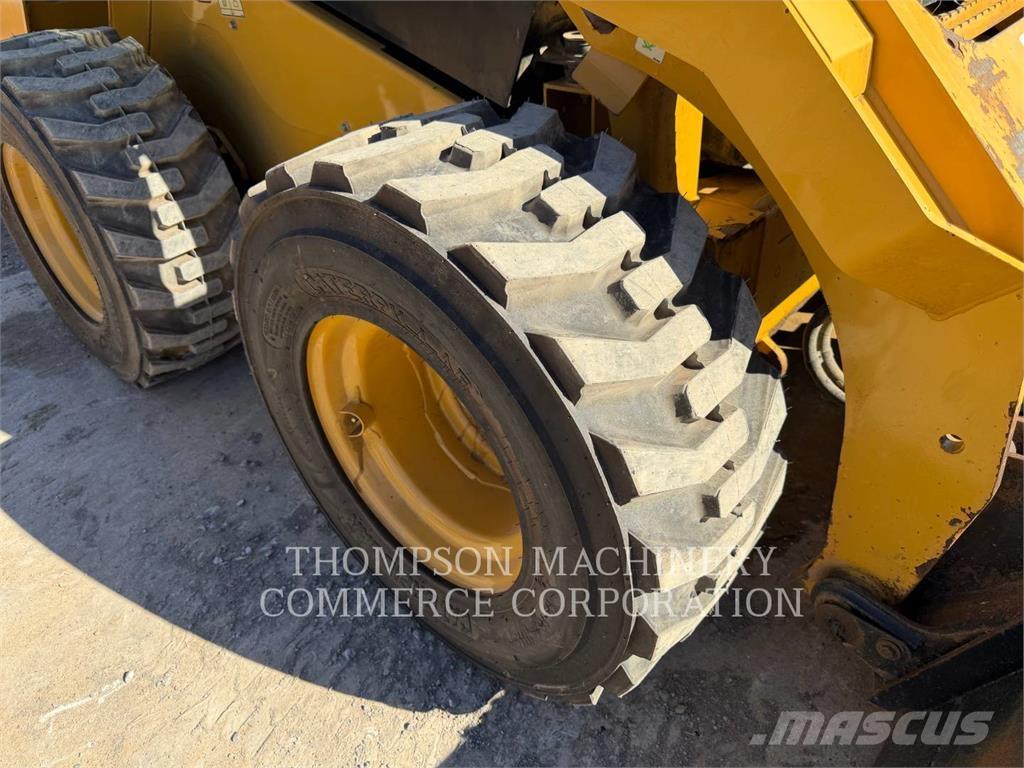 CAT 262D Ładowarki burtowe