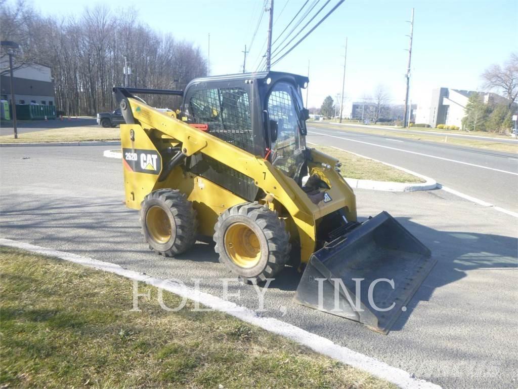 CAT 262D Ładowarki burtowe