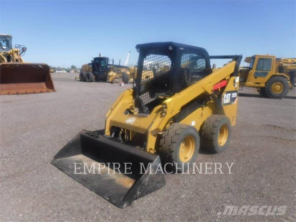 CAT 262D Ładowarki burtowe