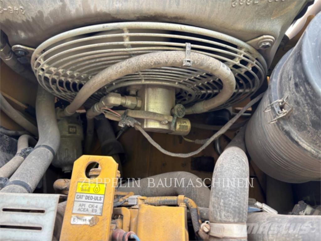 CAT 262D Ładowarki burtowe