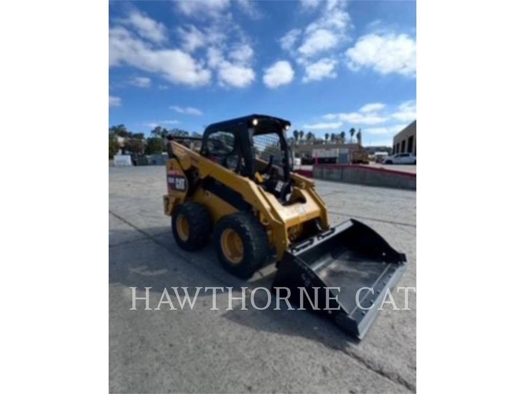 CAT 262D Ładowarki burtowe