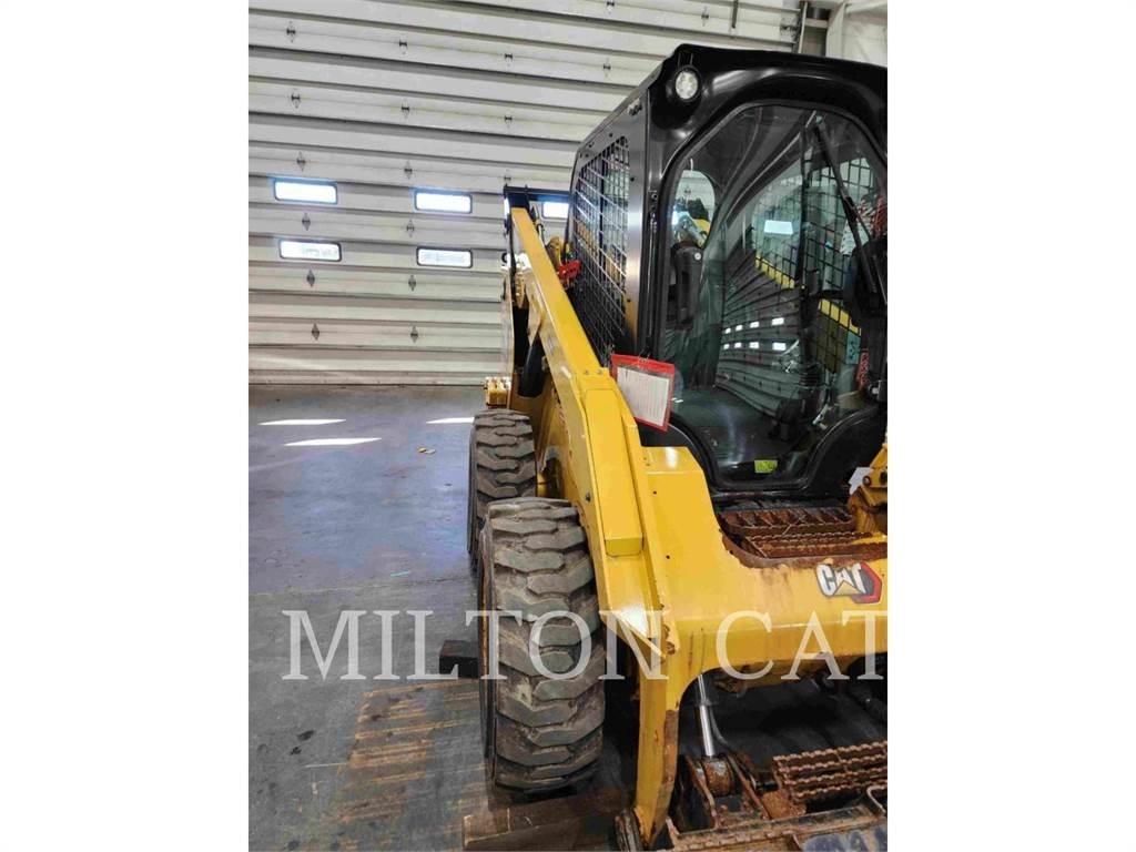 CAT 262D 3 Ładowarki burtowe