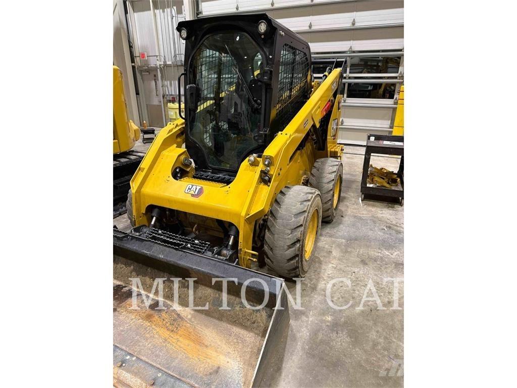 CAT 262D 3 Ładowarki burtowe