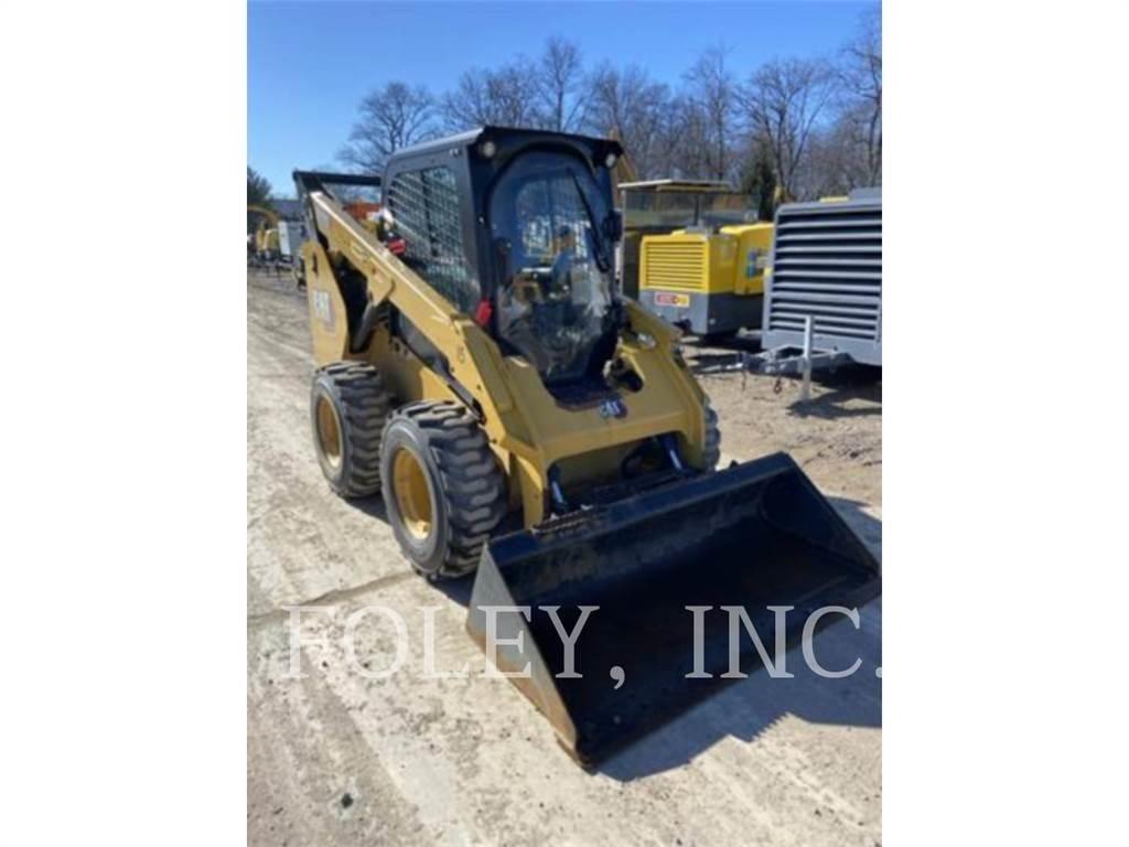 CAT 262D3 Ładowarki burtowe