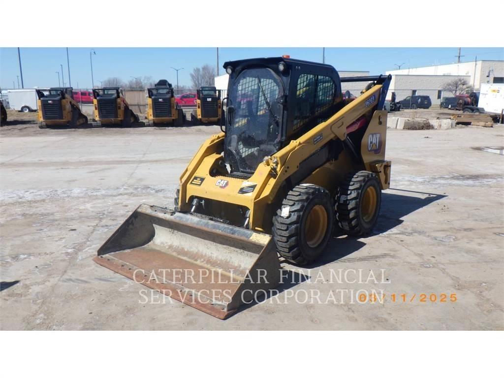 CAT 262D3 Ładowarki burtowe