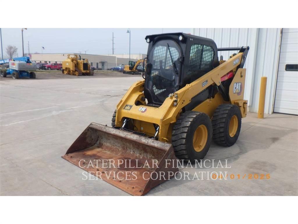 CAT 262D3 Ładowarki burtowe