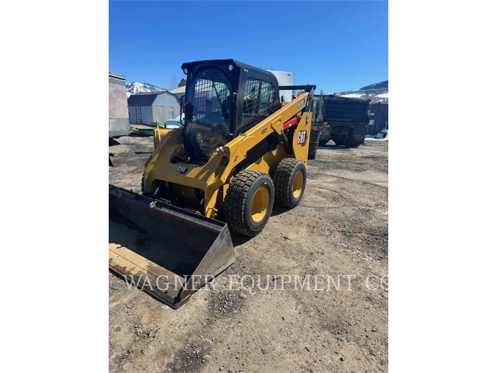 CAT 262D3 Ładowarki burtowe