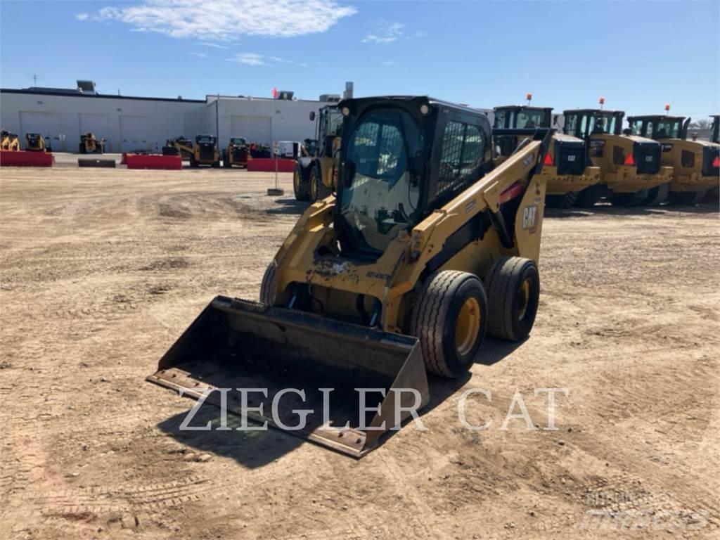 CAT 262D3 Ładowarki burtowe