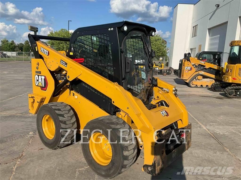 CAT 262D3 Ładowarki burtowe