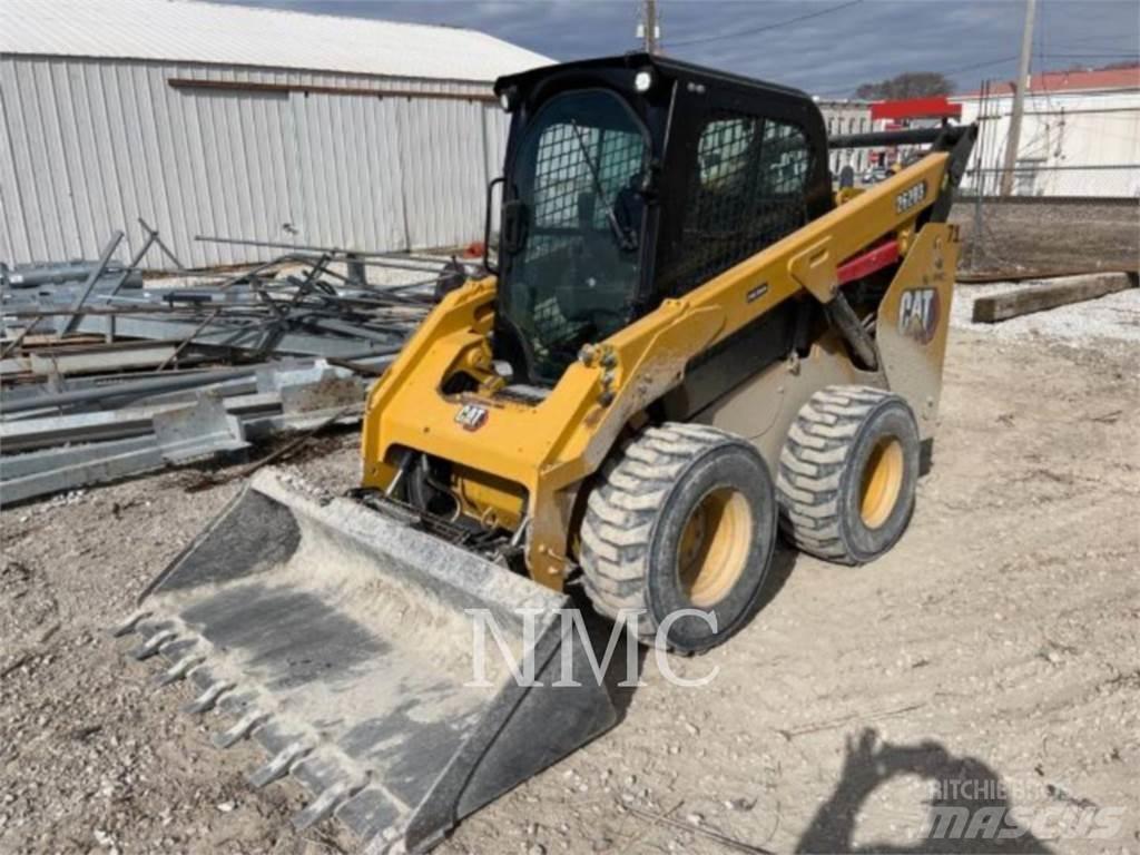CAT 262D3 Ładowarki burtowe