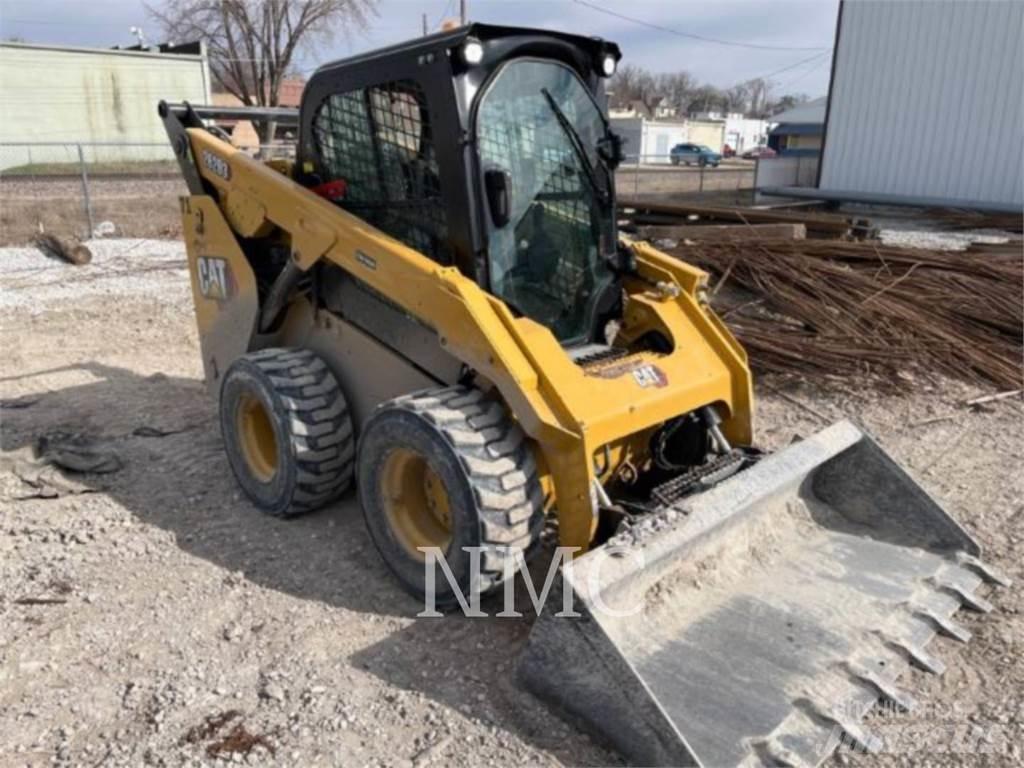 CAT 262D3 Ładowarki burtowe