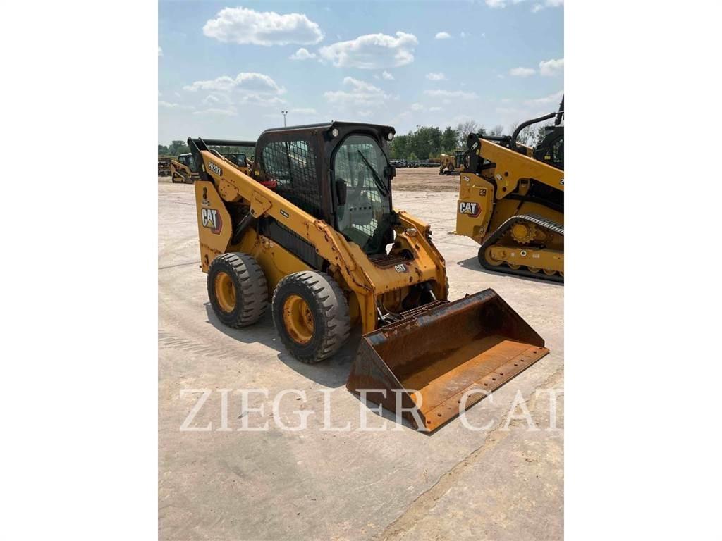 CAT 262D3 Ładowarki burtowe