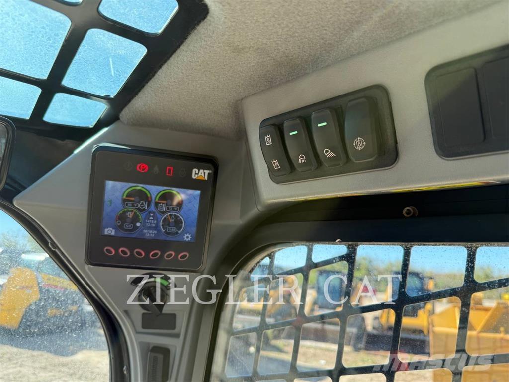 CAT 262D3 Ładowarki burtowe