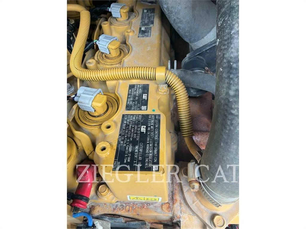 CAT 262D3 Ładowarki burtowe
