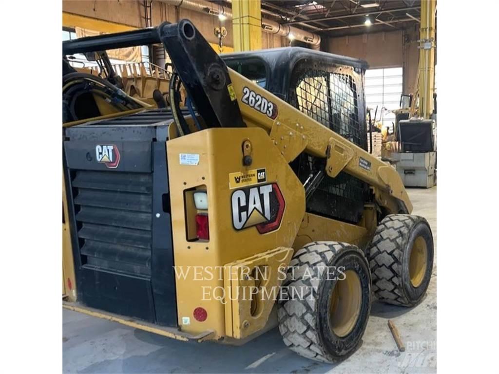 CAT 262D3 Ładowarki burtowe