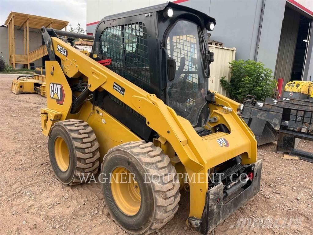 CAT 262D3 Ładowarki burtowe