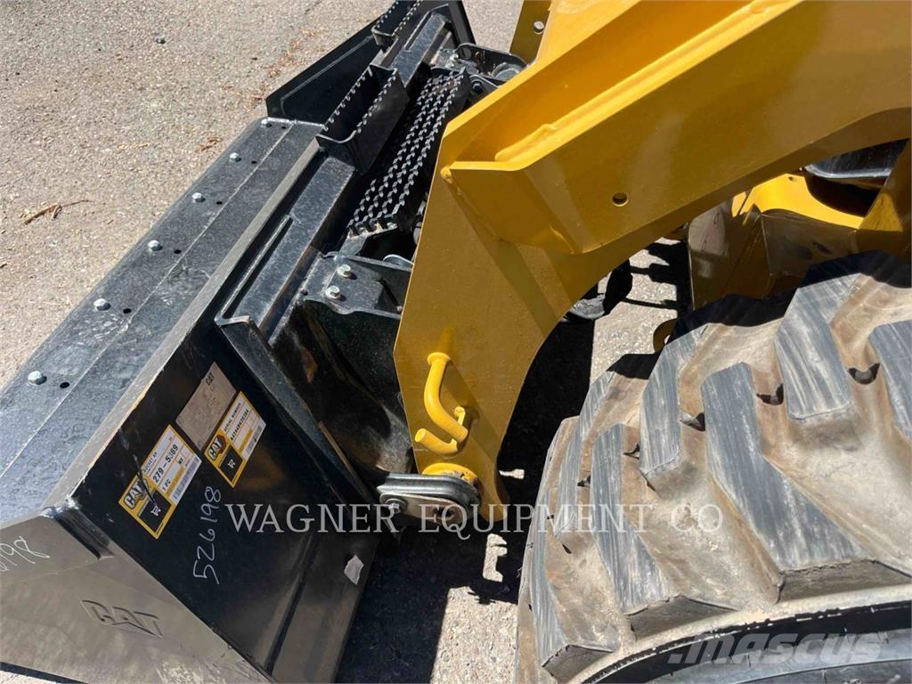 CAT 262D3 Ładowarki burtowe