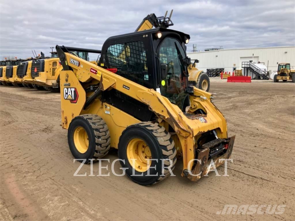 CAT 262D3 Ładowarki burtowe