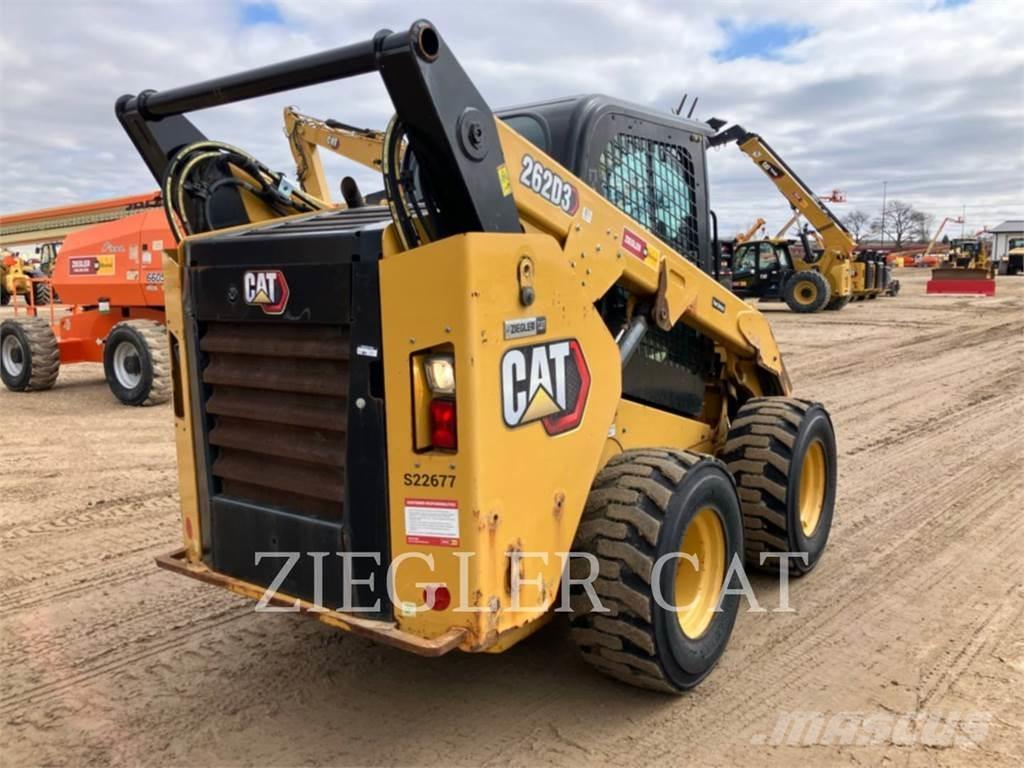 CAT 262D3 Ładowarki burtowe