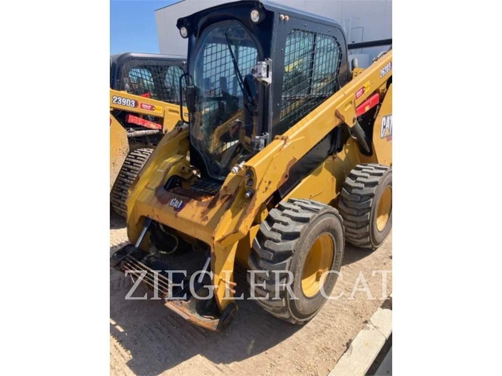 CAT 262D3 Ładowarki burtowe