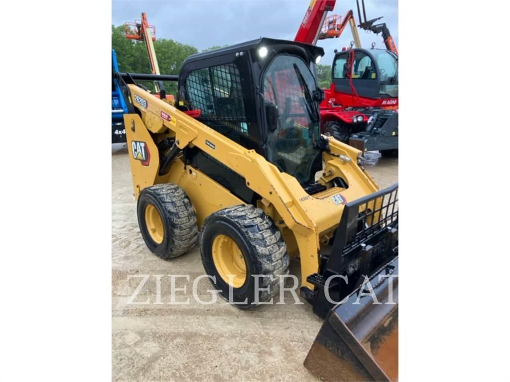 CAT 262D3 Ładowarki burtowe