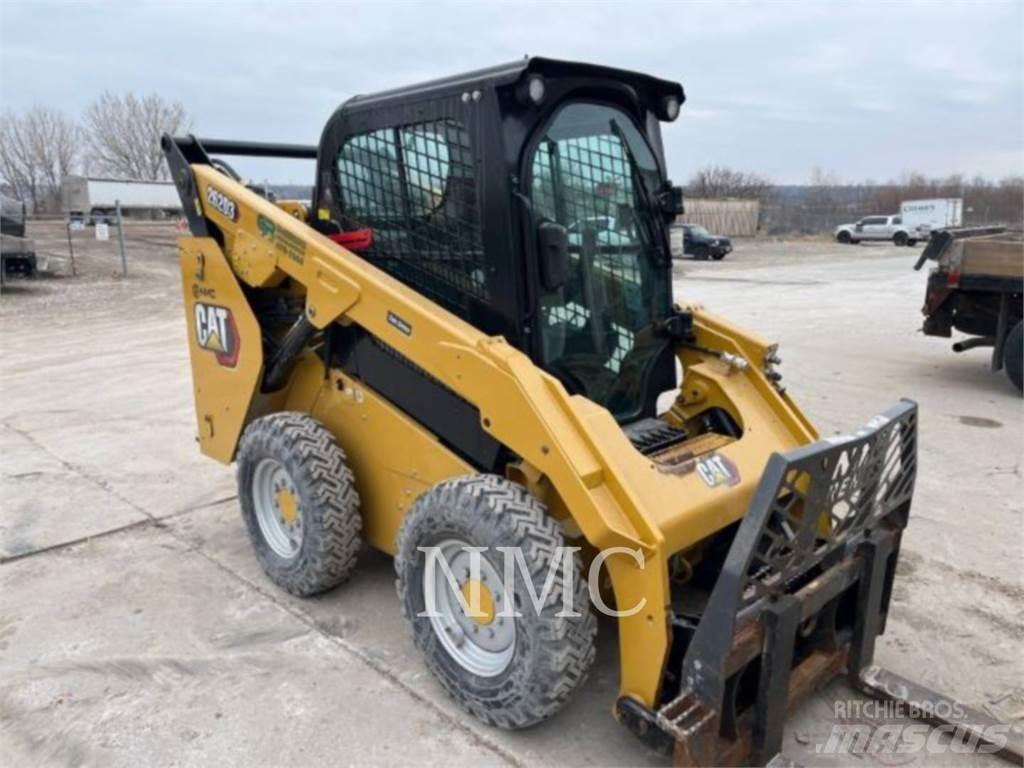 CAT 262D3 Ładowarki burtowe
