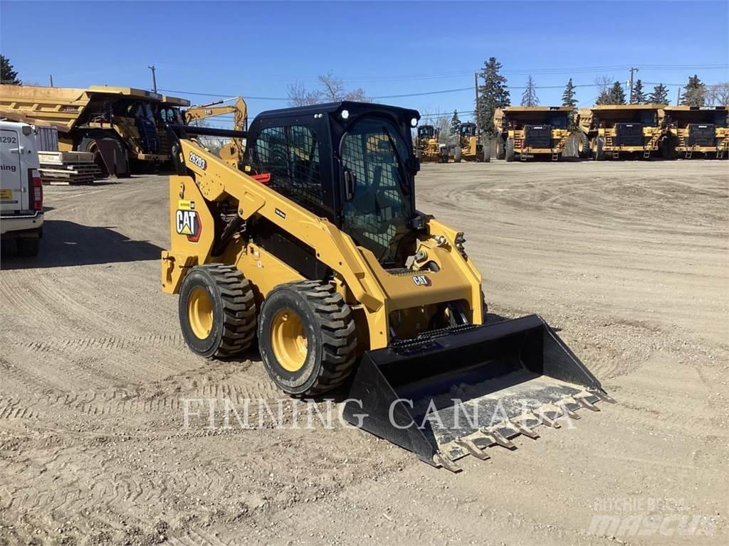 CAT 262D3 Ładowarki burtowe