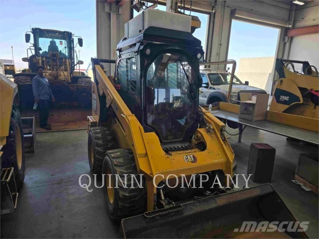 CAT 262D3 Ładowarki burtowe