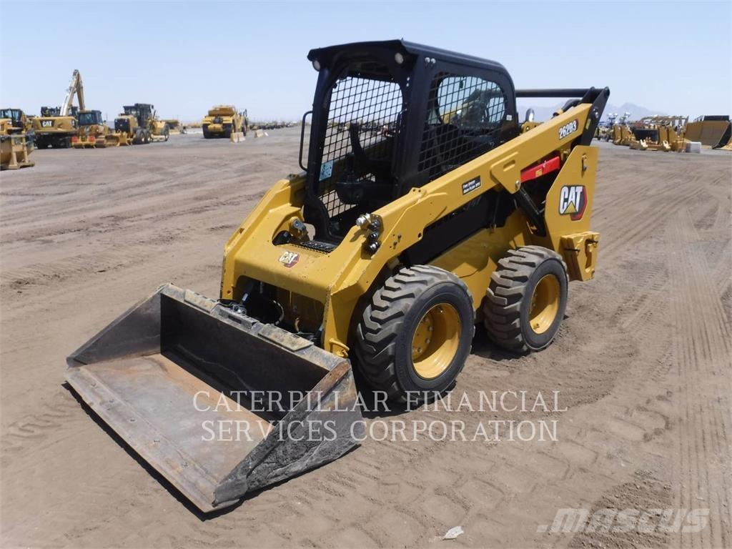 CAT 262D3 Ładowarki burtowe
