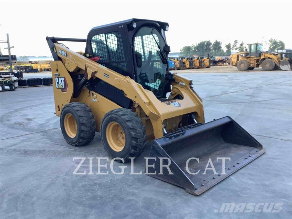 CAT 262D3 Ładowarki burtowe