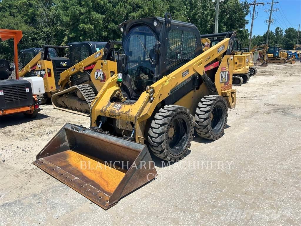 CAT 262D3 Ładowarki burtowe