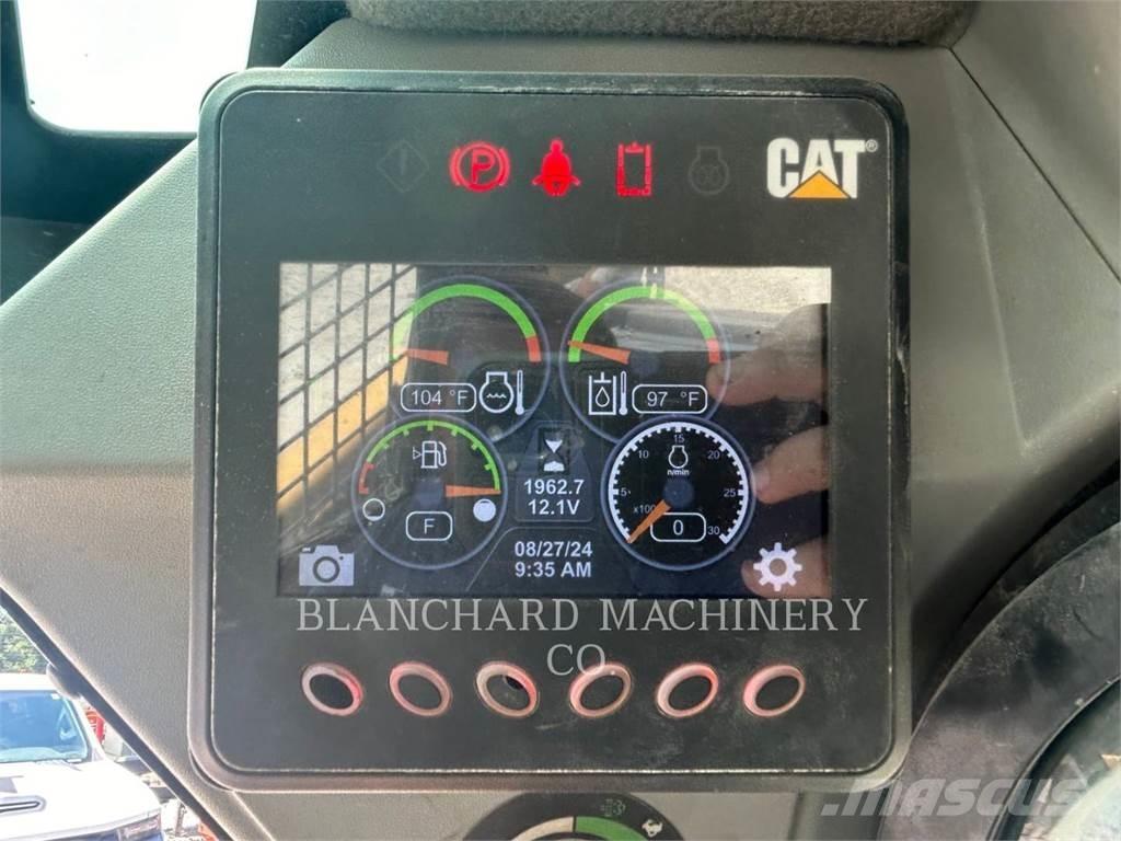 CAT 262D3 Ładowarki burtowe