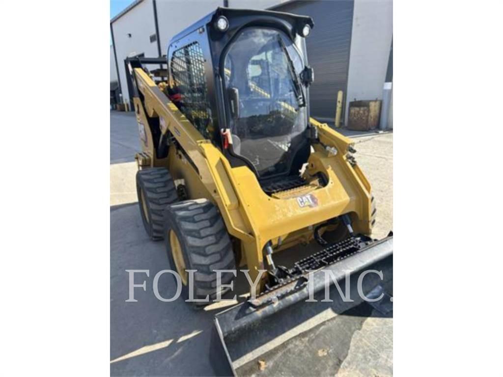 CAT 262D3 Ładowarki burtowe
