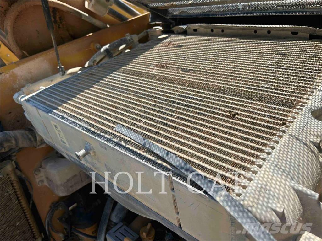 CAT 262D3 Ładowarki burtowe