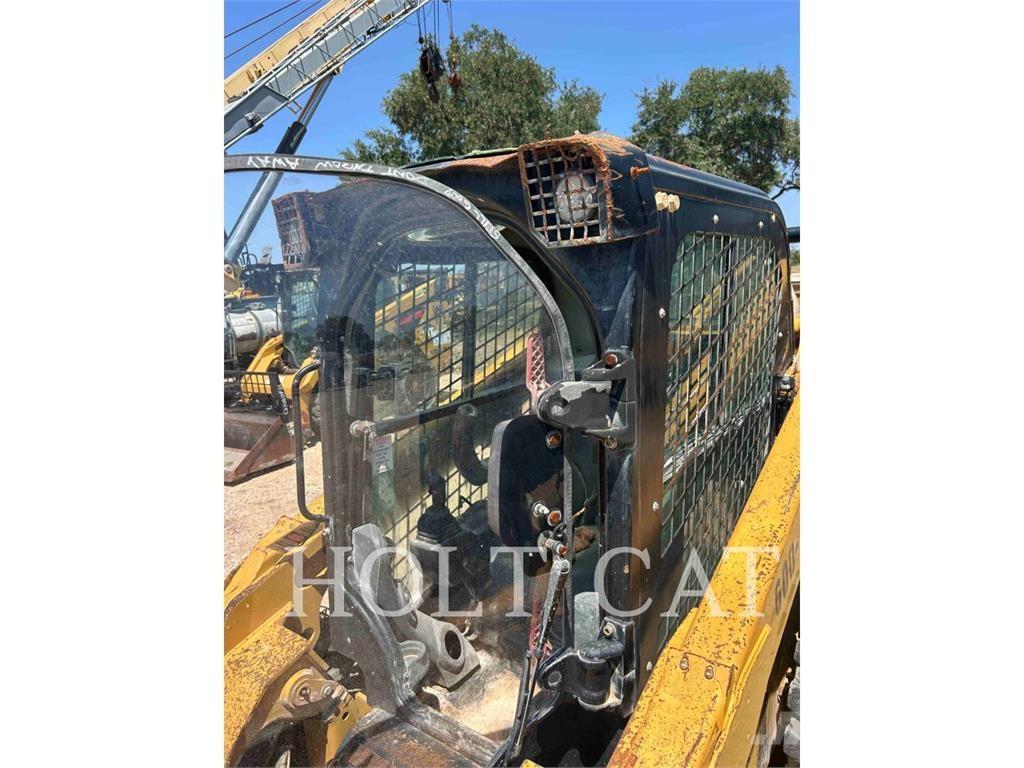 CAT 262D3 Ładowarki burtowe