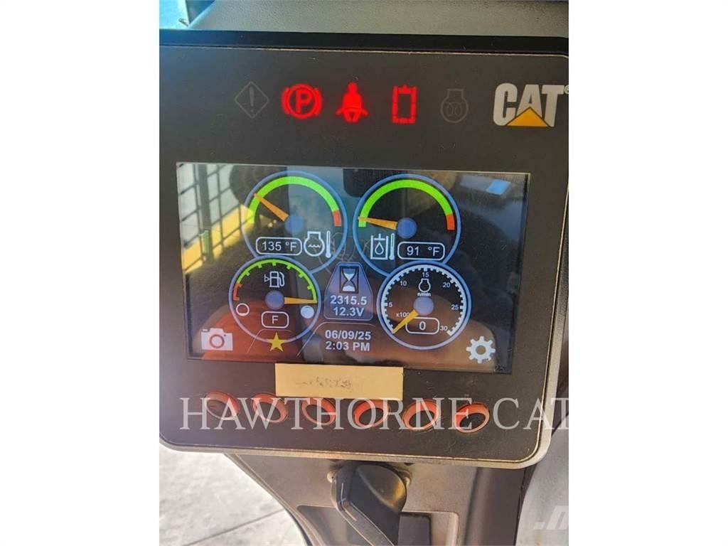 CAT 262D3 Ładowarki burtowe