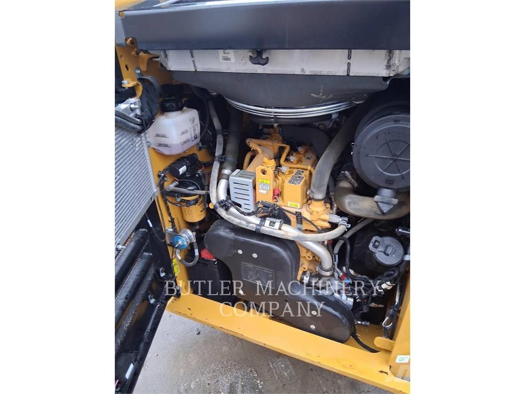 CAT 262D3 C3H2 Ładowarki burtowe