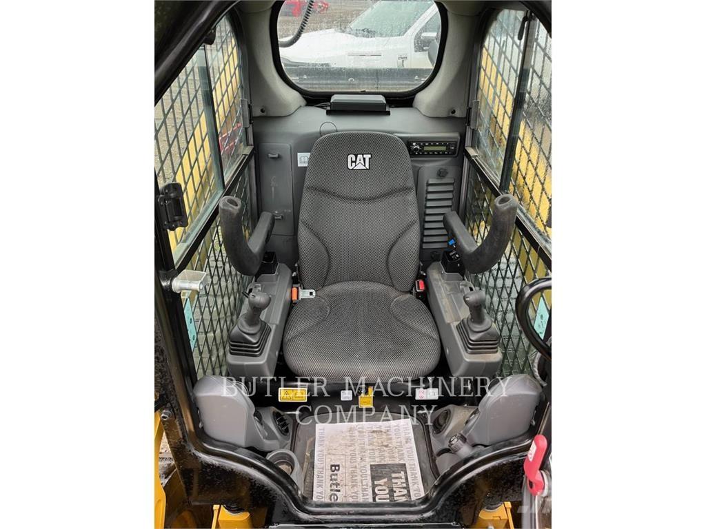 CAT 262D3 C3H2 Ładowarki burtowe