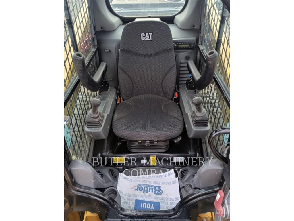 CAT 262D3 C3H3 Ładowarki burtowe