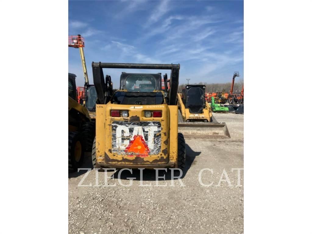 CAT 272C Ładowarki burtowe